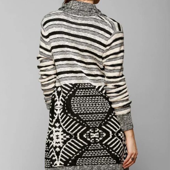 Cottagecore Cardigan in Black/White Patter by Ecote - Small - Picture 3 of 16